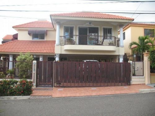 Maison spacieuse en excellent état dans un quartier résidentiel calme | Immobilier en République Dominicaine