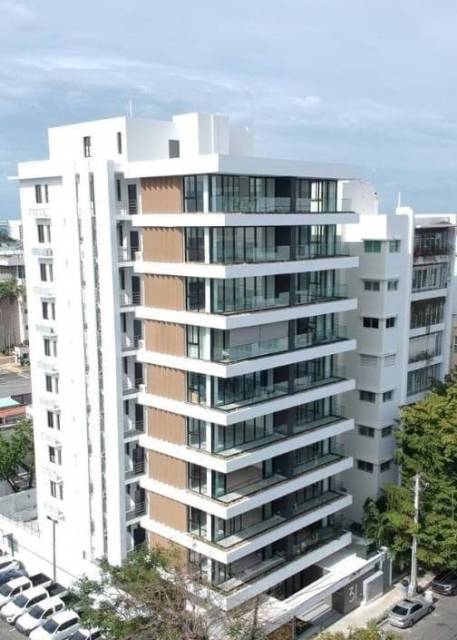 Penthouse nuevo a estrenar en exclusiva torre en Naco. Proyecto familiar de alta calidad con completas amenidades y ubicación privilegiada.
Oportunidad especial: apartamentos de 244 m² en nivel 10 por US$447,000.
 | Bienes Raices Republica Dominicana 