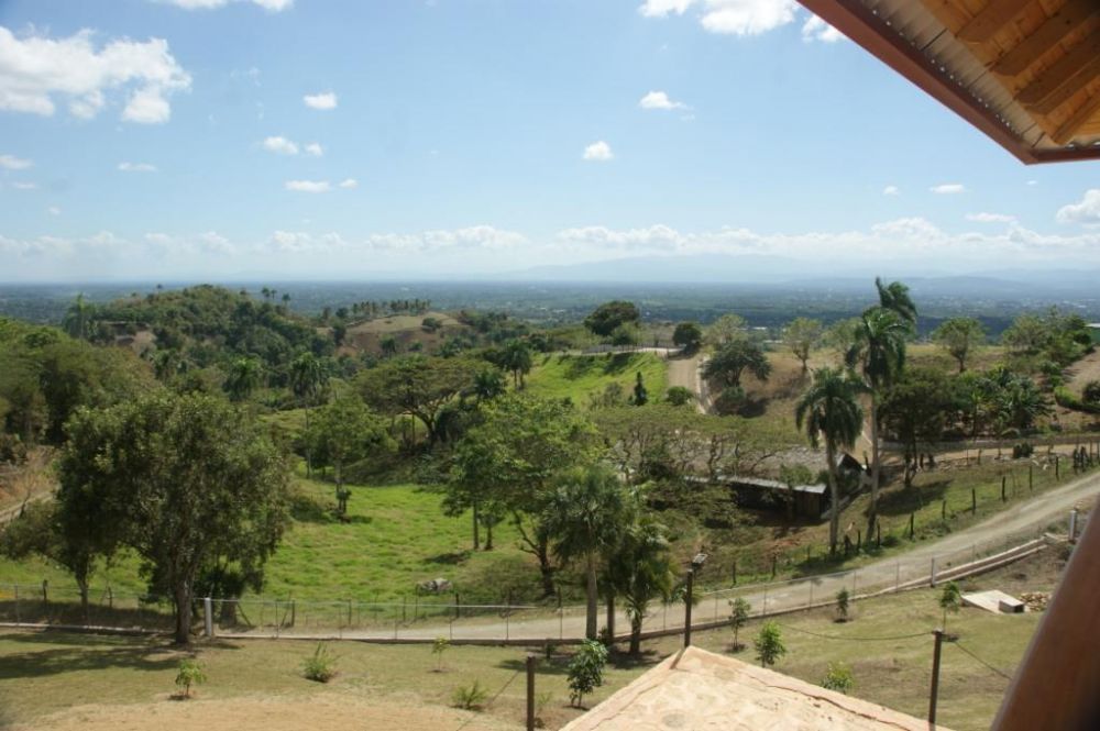 2180 beautiful residence with views across the valley Moca Real Estate