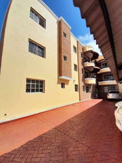 Apartamento en 1er nivel de venta, con muy buena distribución y zona tranquila  | Bienes Raices Republica Dominicana 