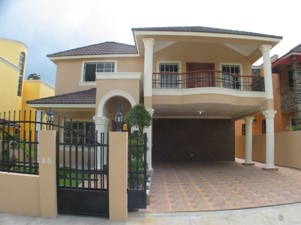 5475 Amplia casa 3 habitaciones todas con banos + servicio, separe con