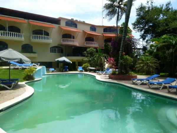 Hotel a 100 metros de la Playa | Bienes Raices Republica Dominicana 