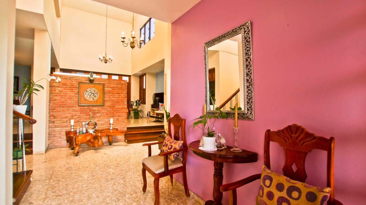 #2368 Casa En Venta Ubicada En Zona Céntrica de Santiago Santiago