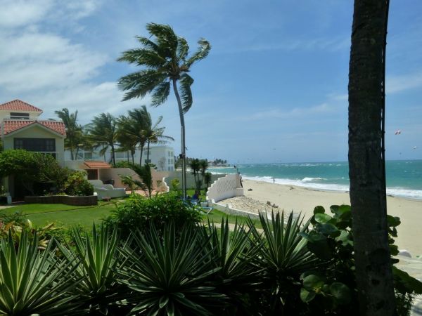 Bonito apartamentos en un residencial frente playa | Bienes Raices Republica Dominicana 
