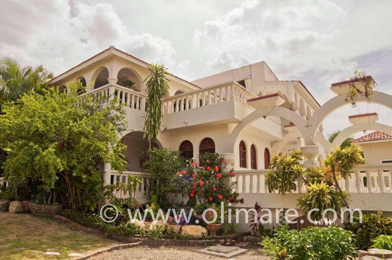 Excelente propiedad con ubicación en esquina envidiable a un magnifico precio!! | Bienes Raices Republica Dominicana 